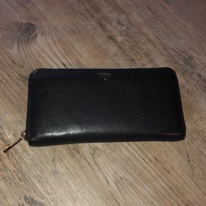 Fossil Logan Zip Wallet